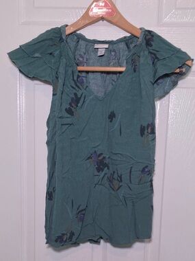 a new day 🟣 Size XS Floral Print Gauzy Blouse